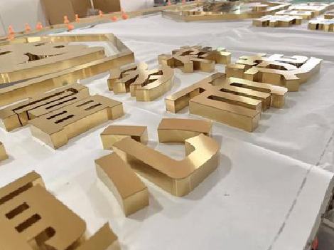 内乡拉丝不锈钢字的特点。